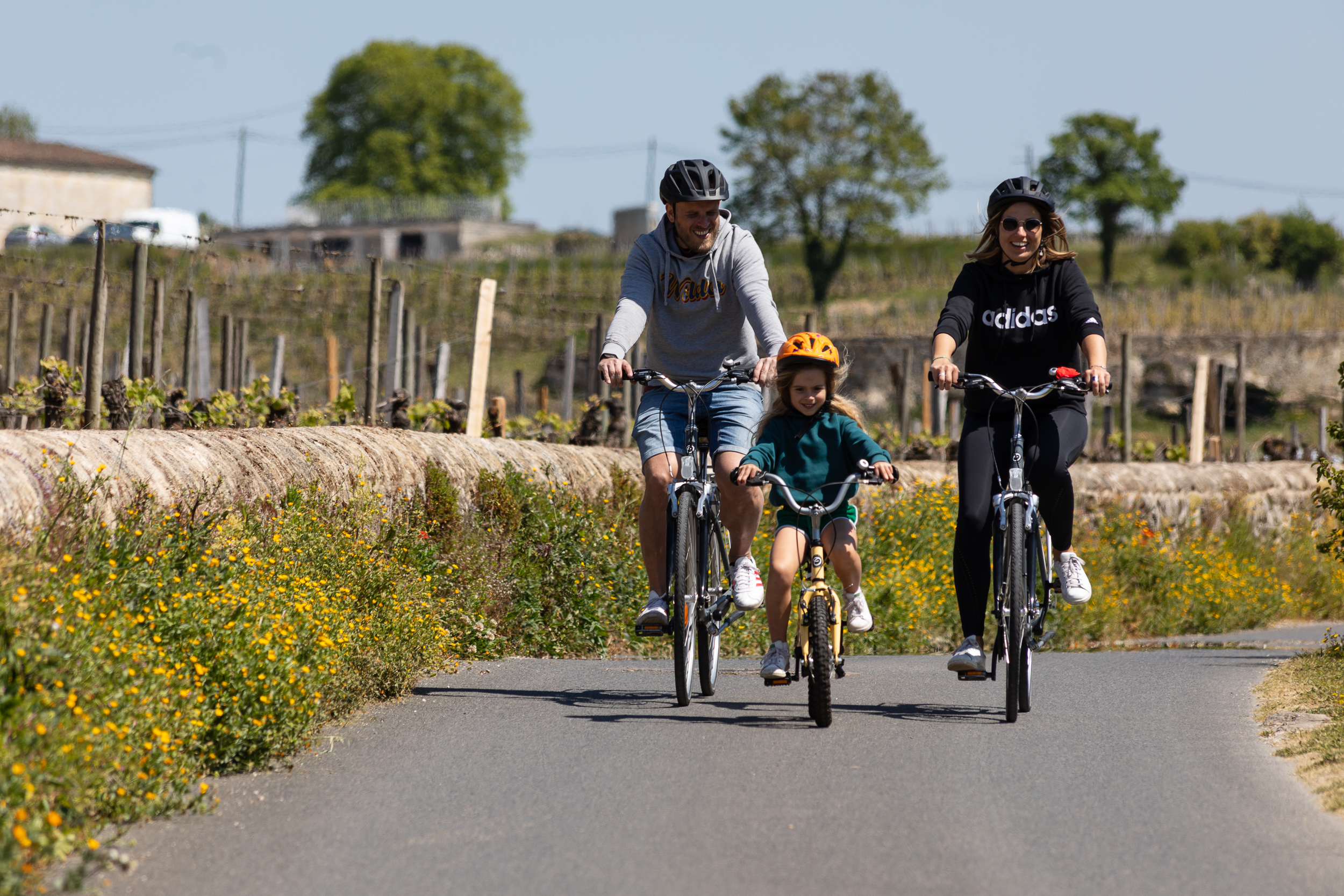 Véloce - Bike Rental & Discovery